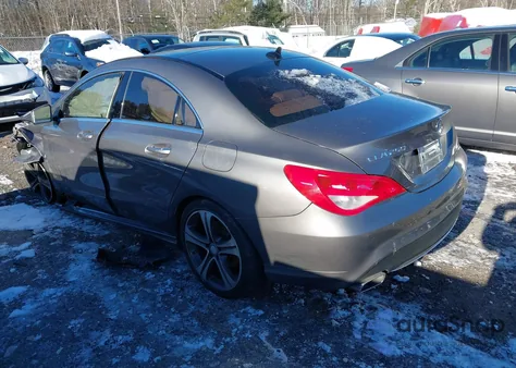 2015 Mercedes-Benz Cla 250 4Matic z USA, uszkodzony, nr VIN WDDSJ4GB9FN275405